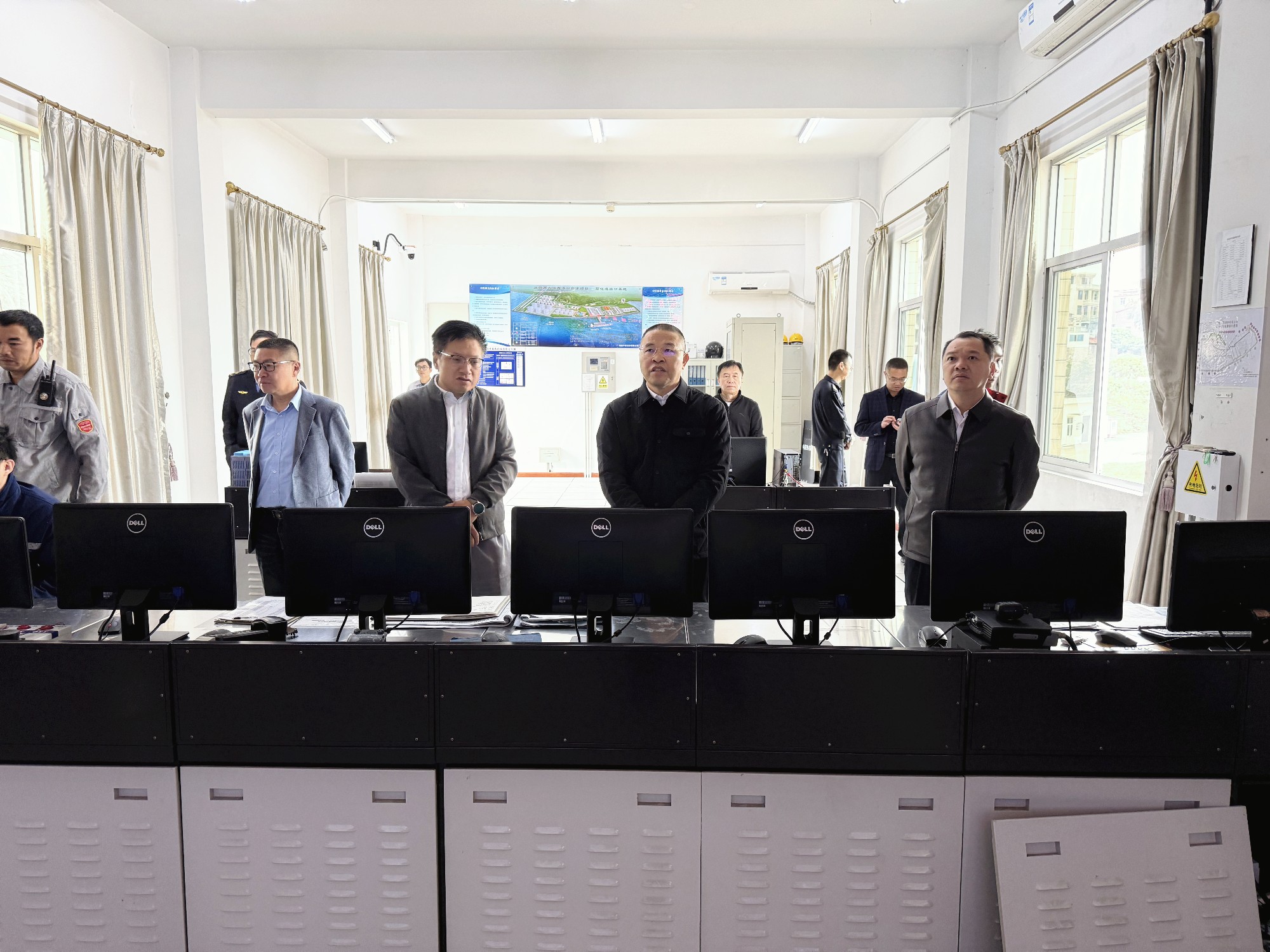 莆田市生态环境局领导带队深入秀屿区开展生态环境安全生产督导工作